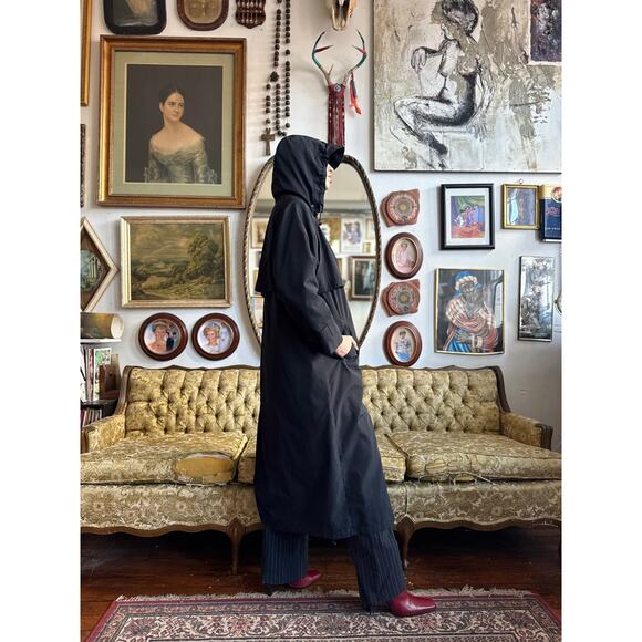 L.L. Bean Black Hooded Trench Coat Size M Petite - Picture 3 of 10